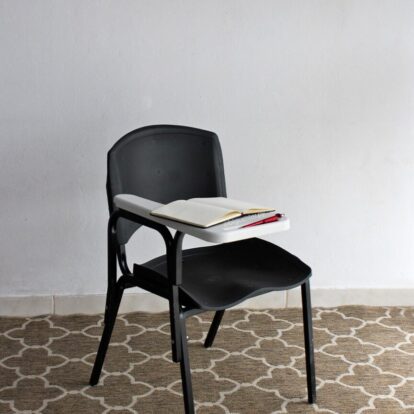 SILLA CON PUPITRE BLANCO (RMP)