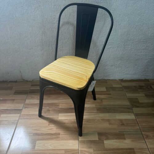 SILLA FIJA TOLIX ASIENTO DE MADERA NEGRO (claro)