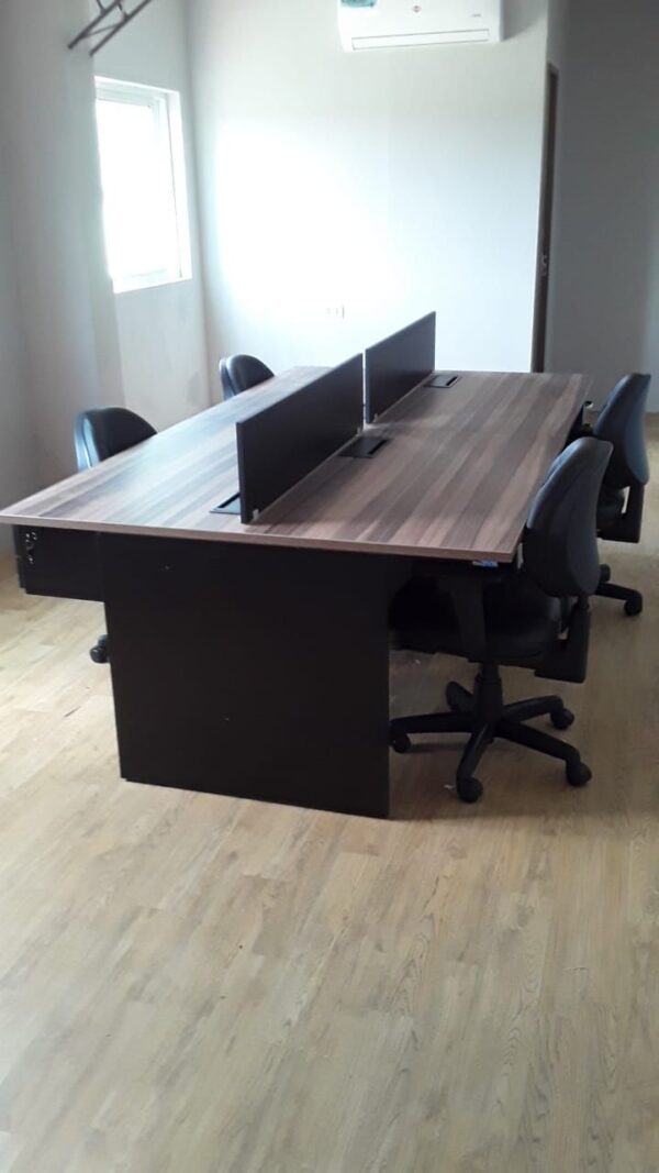 ESTACION DE TRABAJO P/4 132x240 macox (6146)